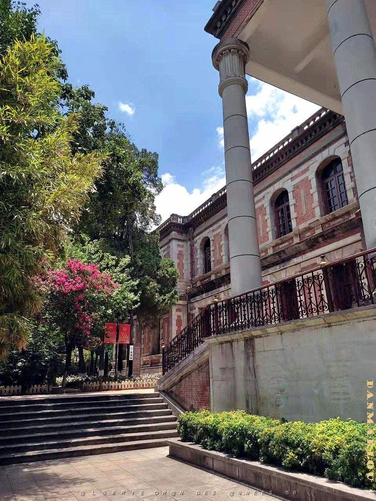 Kunming - Universite du Yunnan (11).jpg